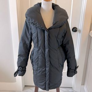 Cole Haan Vintage Black Shawl Collar Bow Wrist Down Puffer Coat Women’s Size M